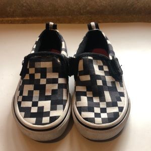 Skechers Slip on toddlers!